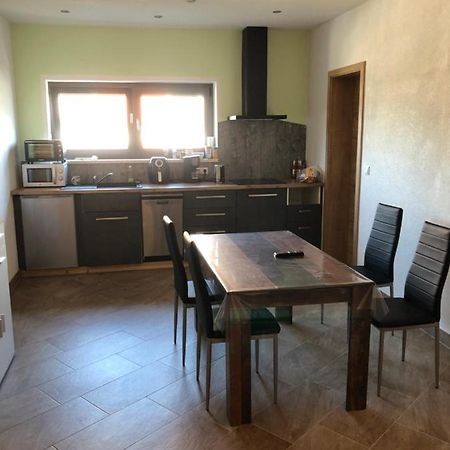 Ferienwohnung Zeitler Treuen Bagian luar foto