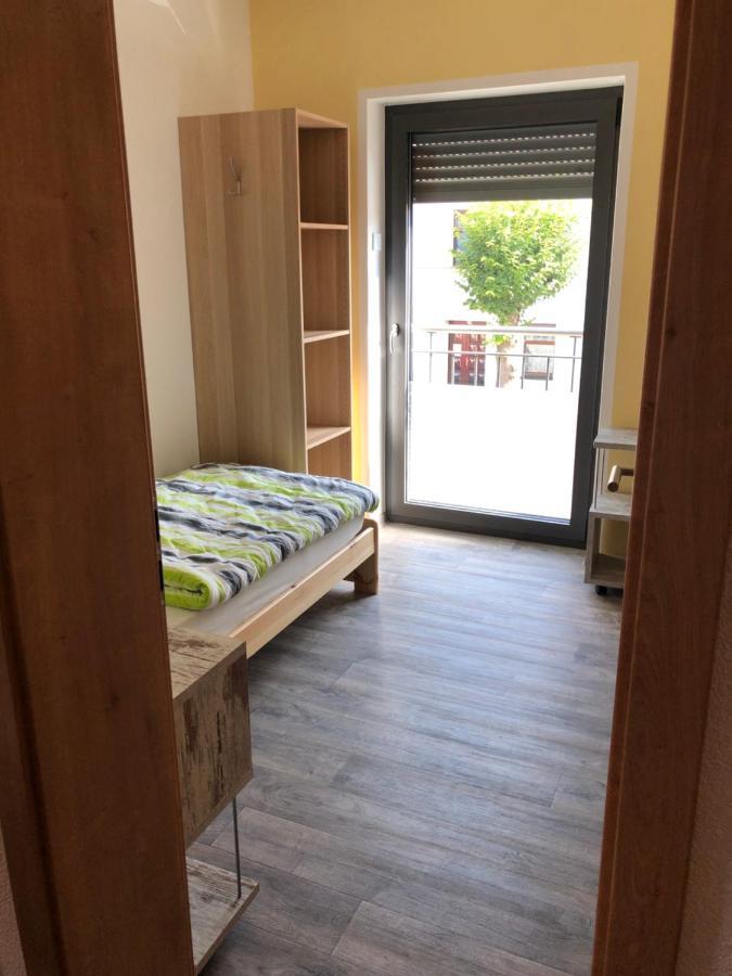 Ferienwohnung Zeitler Treuen Bagian luar foto
