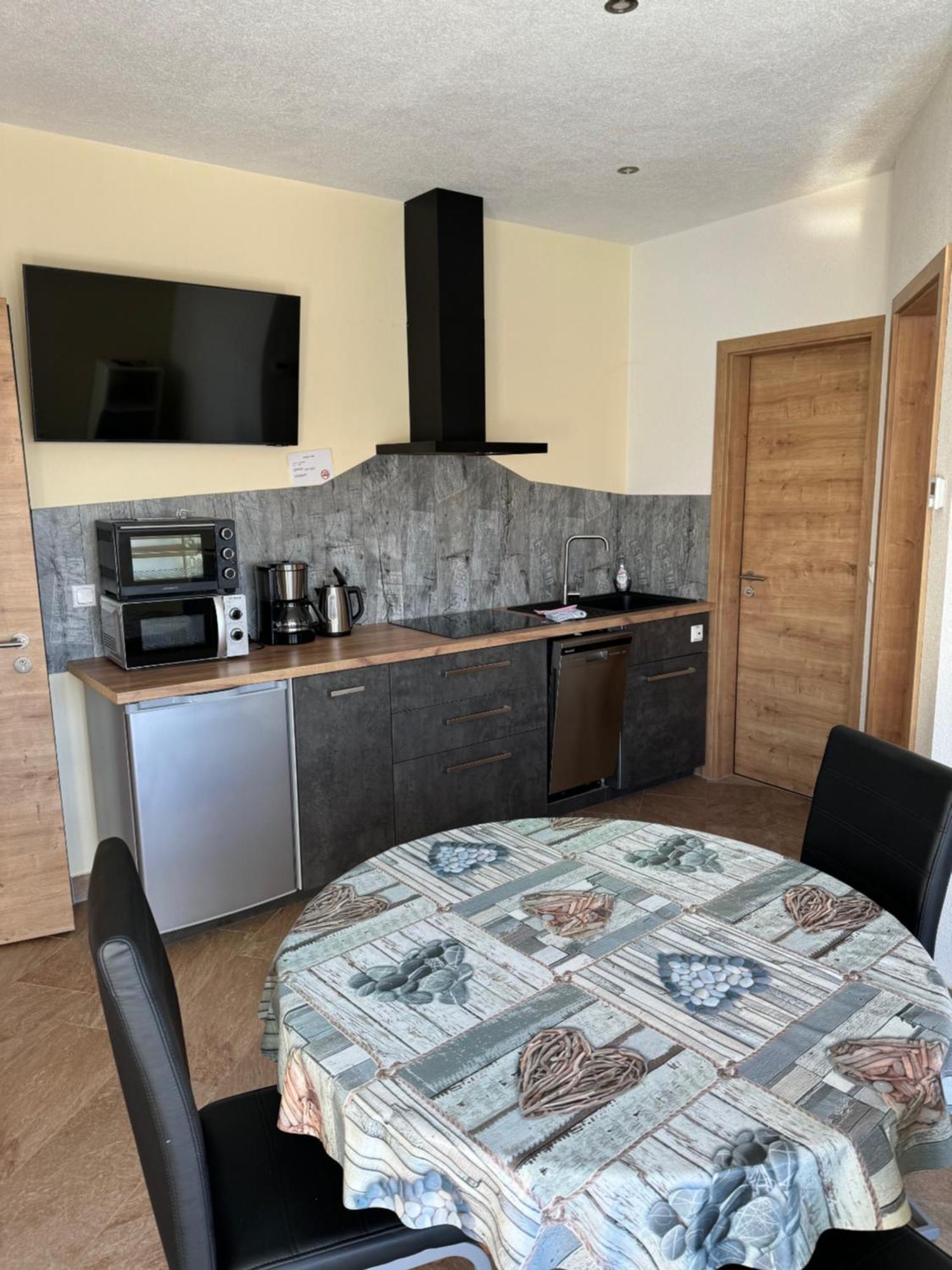 Ferienwohnung Zeitler Treuen Bagian luar foto