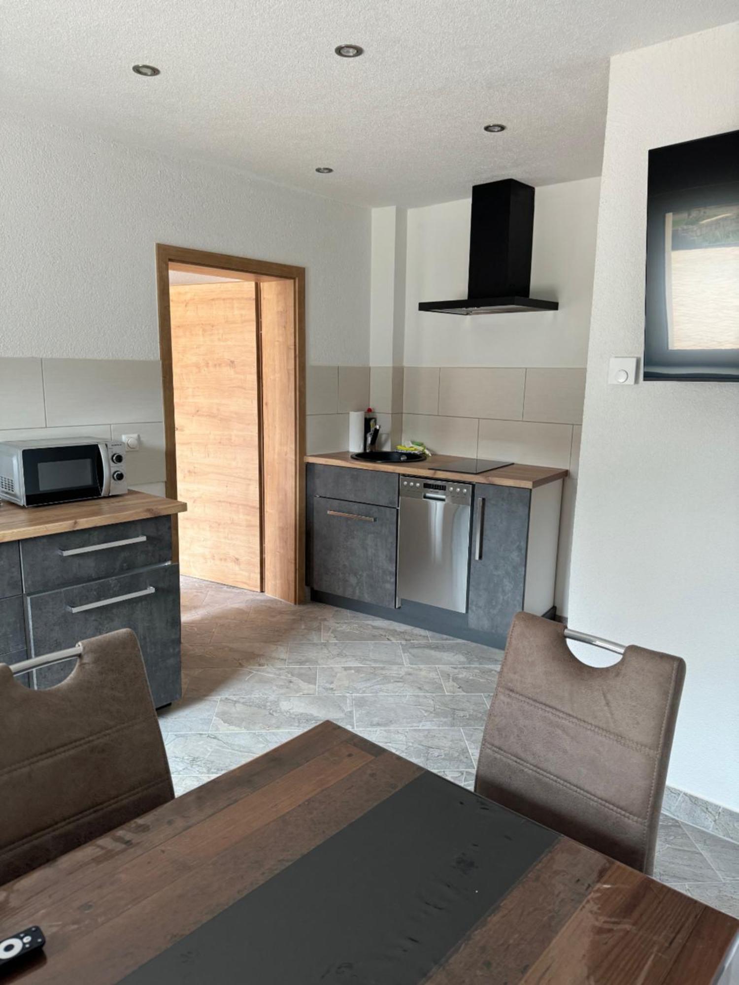 Ferienwohnung Zeitler Treuen Bagian luar foto