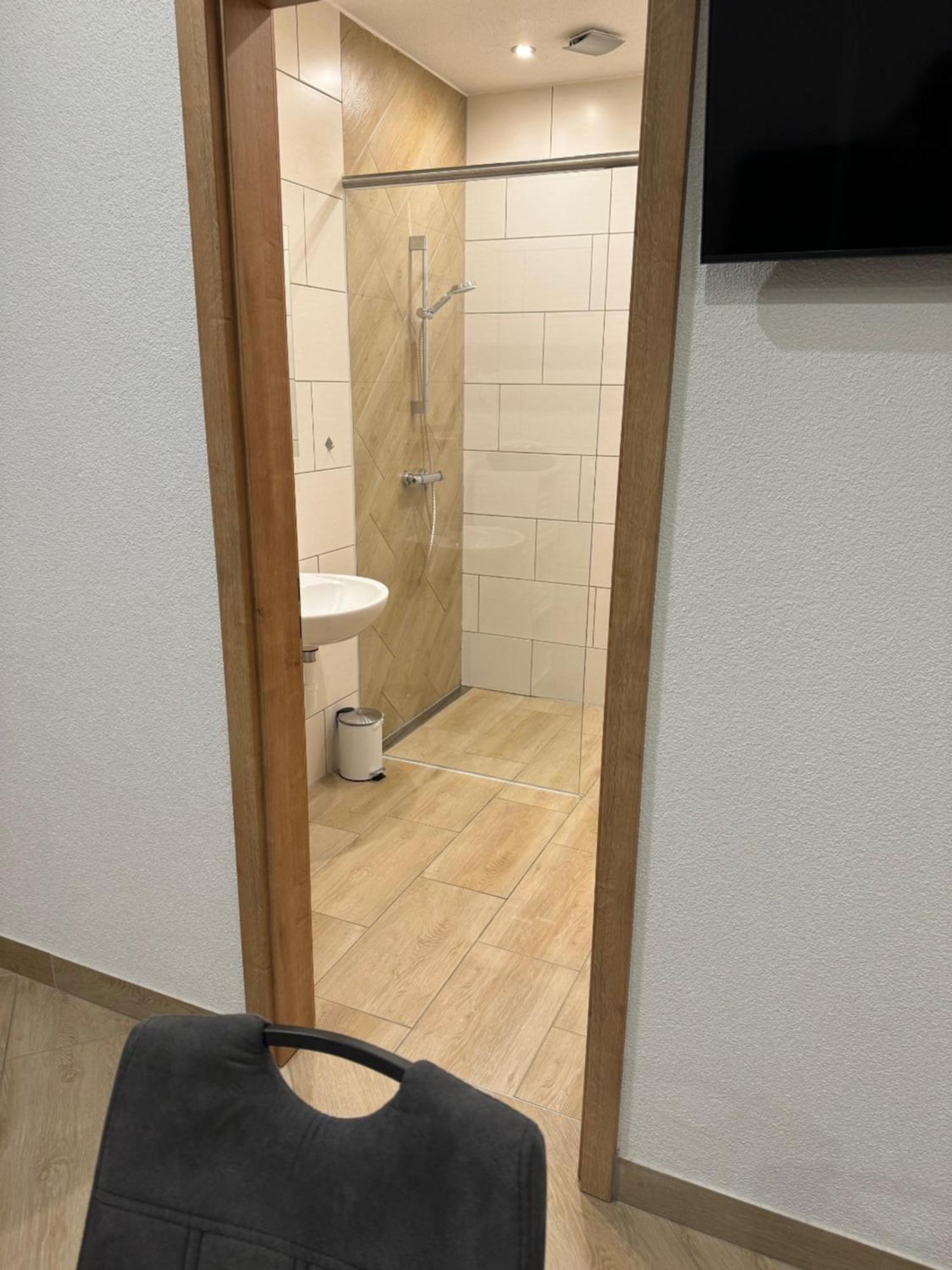Ferienwohnung Zeitler Treuen Bagian luar foto