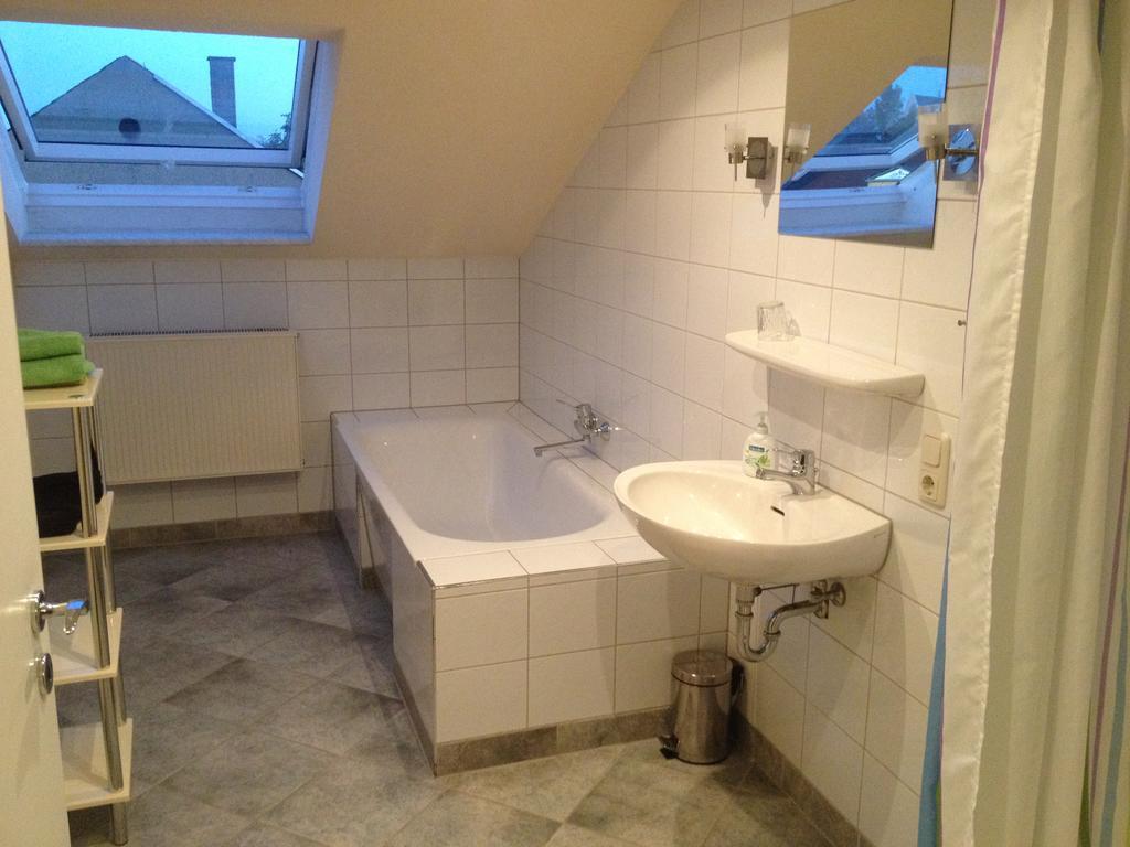 Ferienwohnung Zeitler Treuen Bagian luar foto